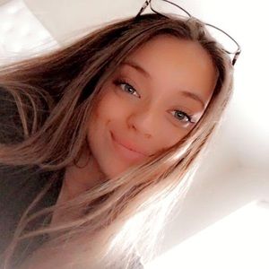 Meet your Posher, Alli